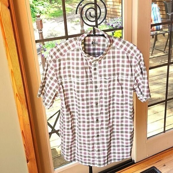 REI Hiking Vented Wide Side Panels Short Sleeve Casual Button Down SS Sz S Shirt - Picture 1 of 9